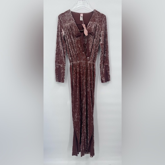 We Are HAH HOT AS HELL‎ Revolve Jump On It Velvet Jumpsuit M NWT $298 - Picture 2 of 6